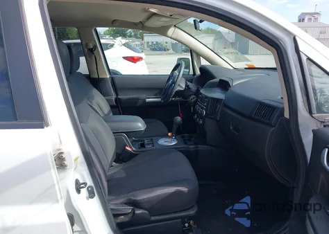 2011 Mitsubishi Endeavor z USA, uszkodzony, nr VIN 4A4JN2AS9BE035930